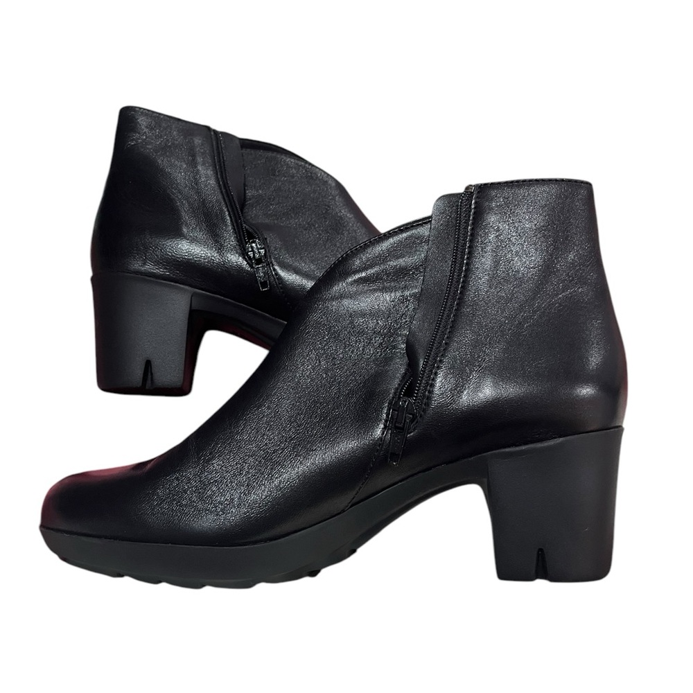 NEW Munro Robynette Black Leather Ankle Boots – Size 9.5 M
